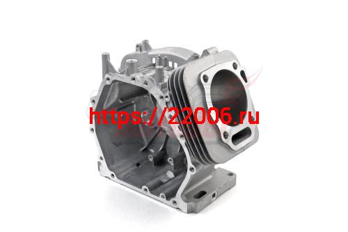 Картер двигателя 192F (блок цилиндра) без ушей под бензобак (бак крепится через переходные пластины) Картер двигателя 192F (блок цилиндра) без ушей под бензобак (бак крепится через переходные пластины)