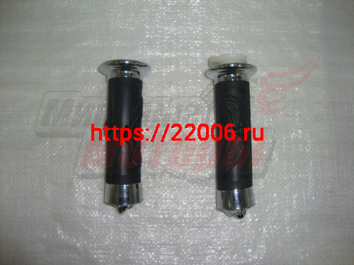 Ручки руля резиновые скутер (с орлами на резинках и торцах) (пара) Ручки руля резиновые скутер (с орлами на резинках и торцах) (пара)